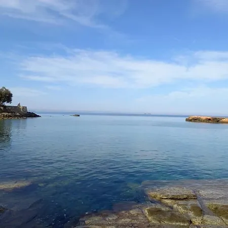 Melas B2 * Parikia (Paros)
