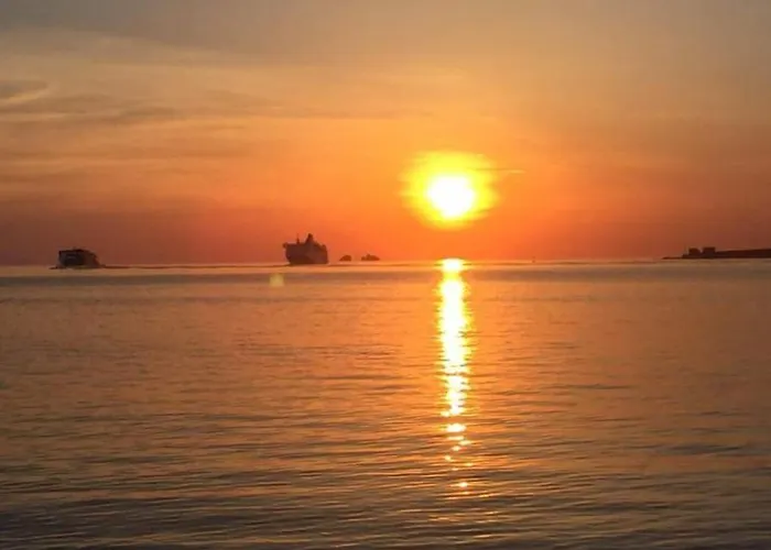 Melas B2 بيت شباب *